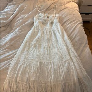 Elegant White Maxi Dress